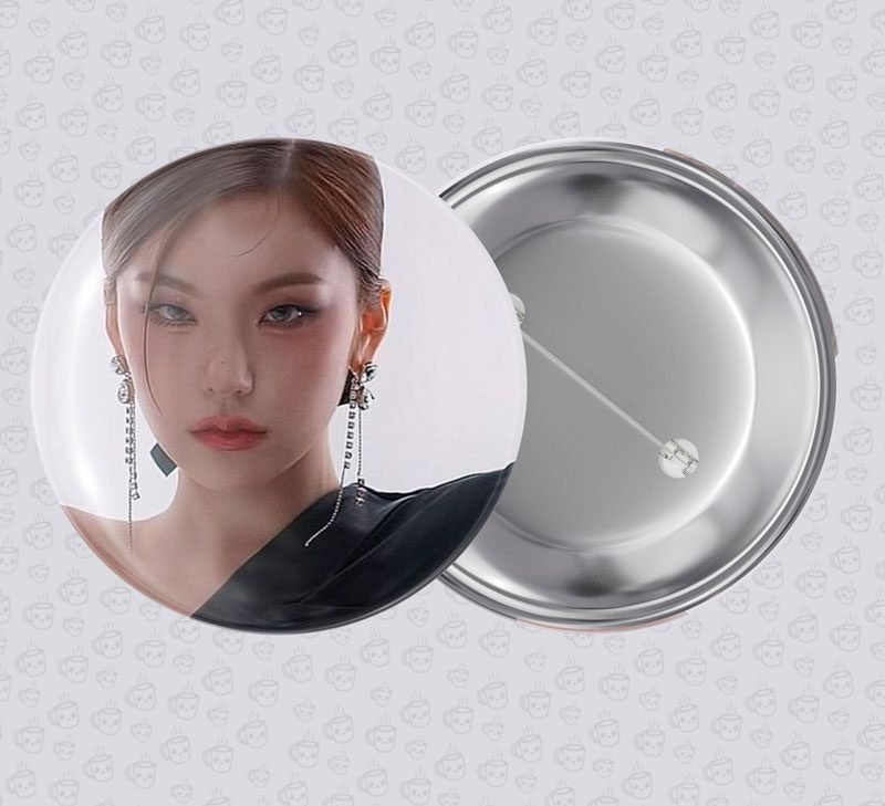 Botton Itzy Hwang Ye-ji